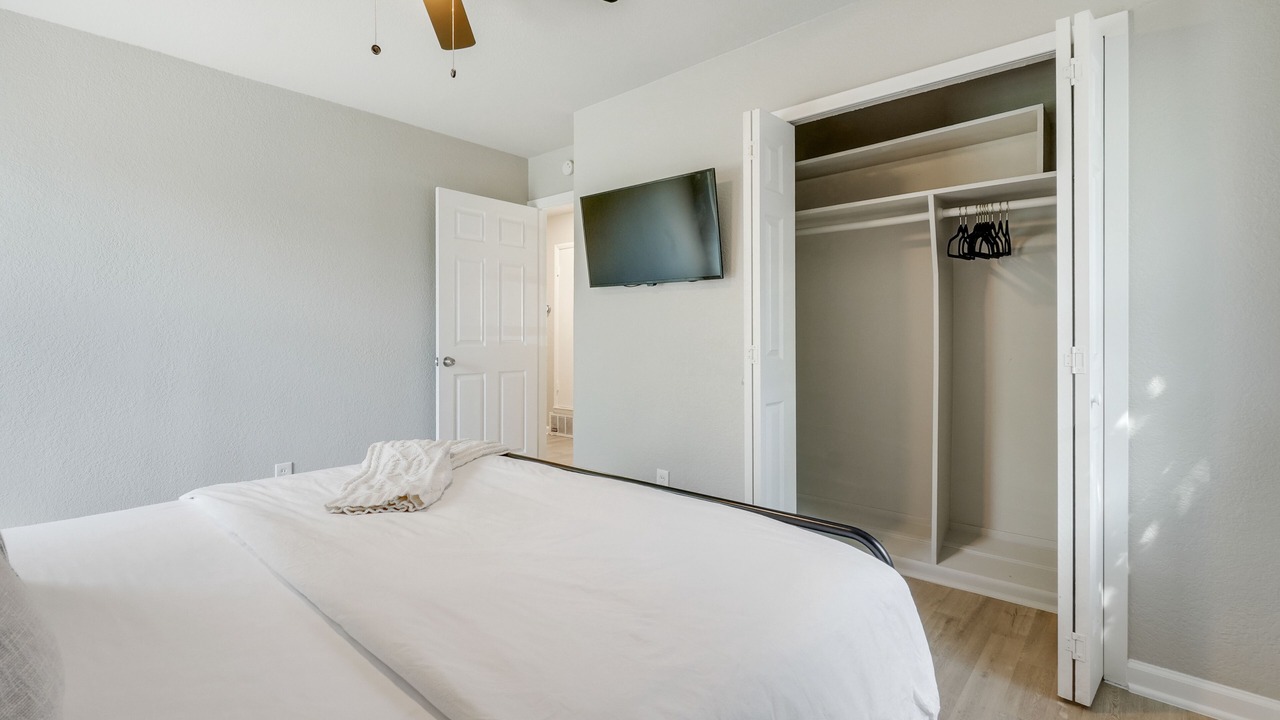 Photo of Bedroom in Park Central