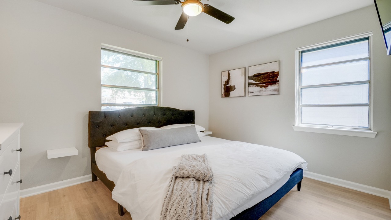 Photo of Bedroom in Park Central