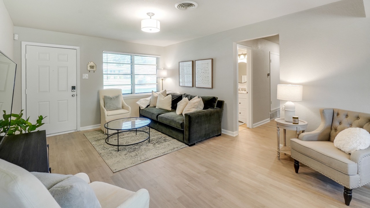 Photo of Livingroom in Park Central