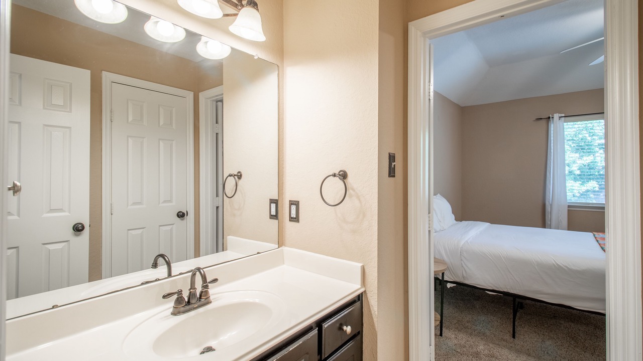 Photo of Bathroom in College Park
