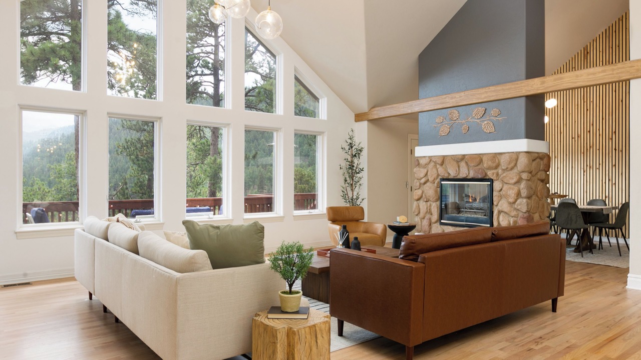 Photo of Livingroom in Woodland Park