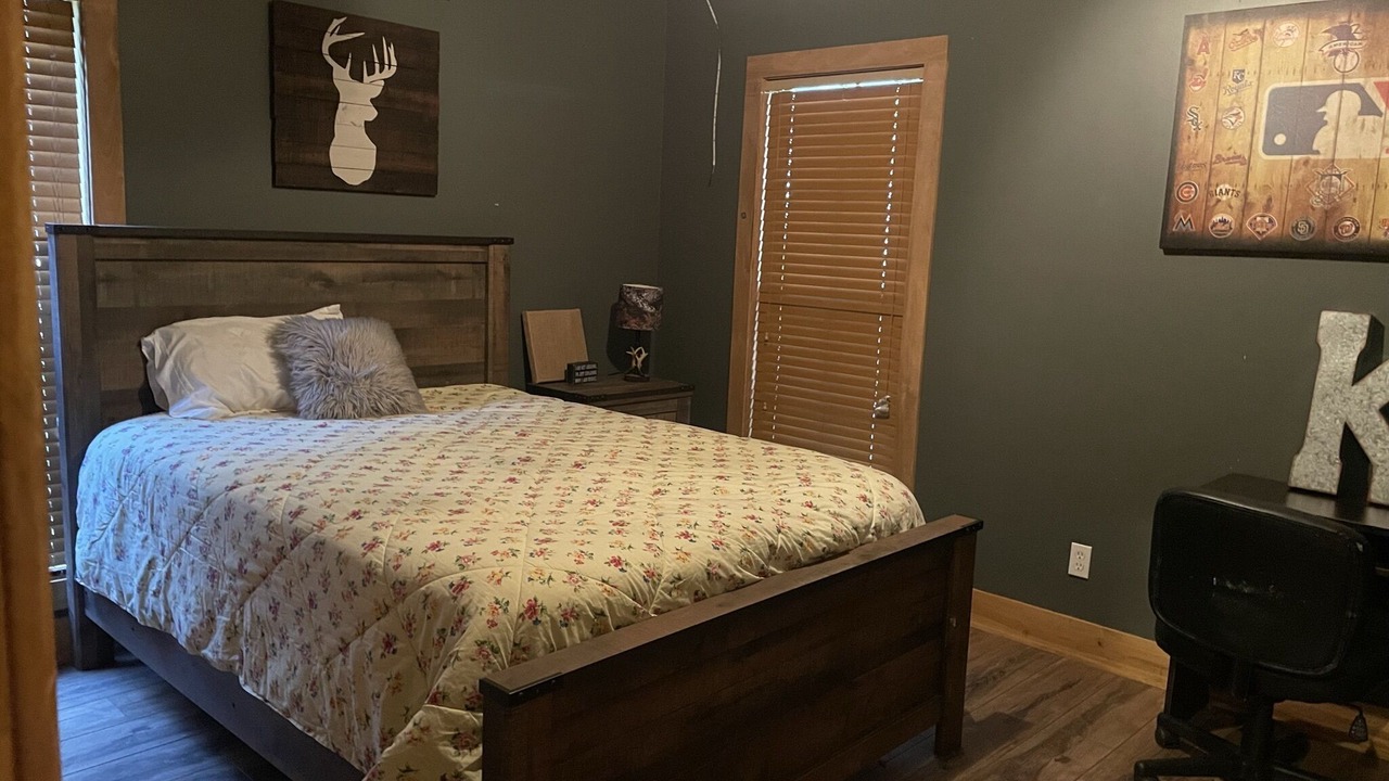 Photo of Bedroom in Sturgis