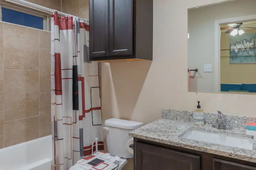 Photo of Bathroom in Live Oak
