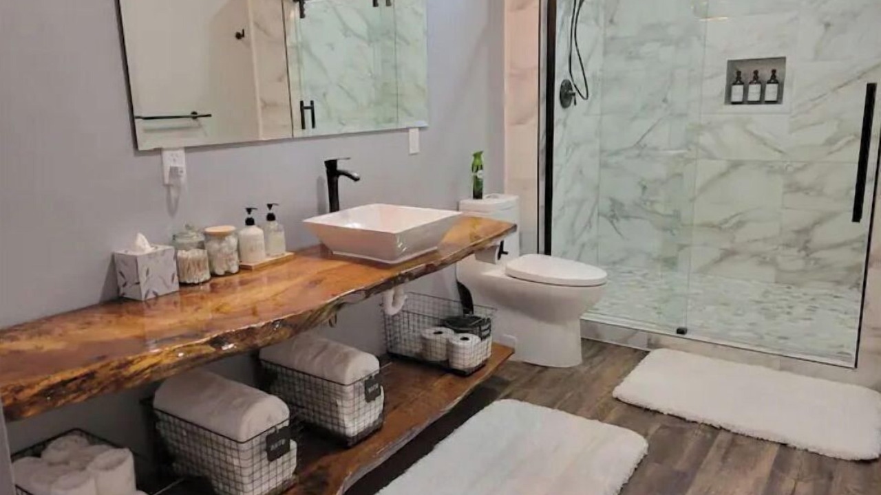 Photo of Bathroom in Fostoria