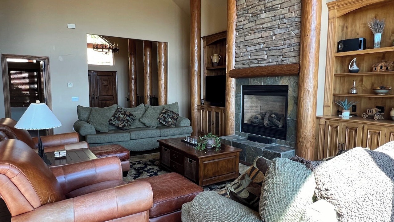 Photo of Livingroom in Forest Meadows