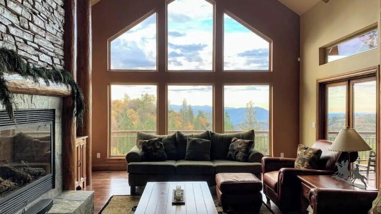 Photo of Livingroom in Forest Meadows