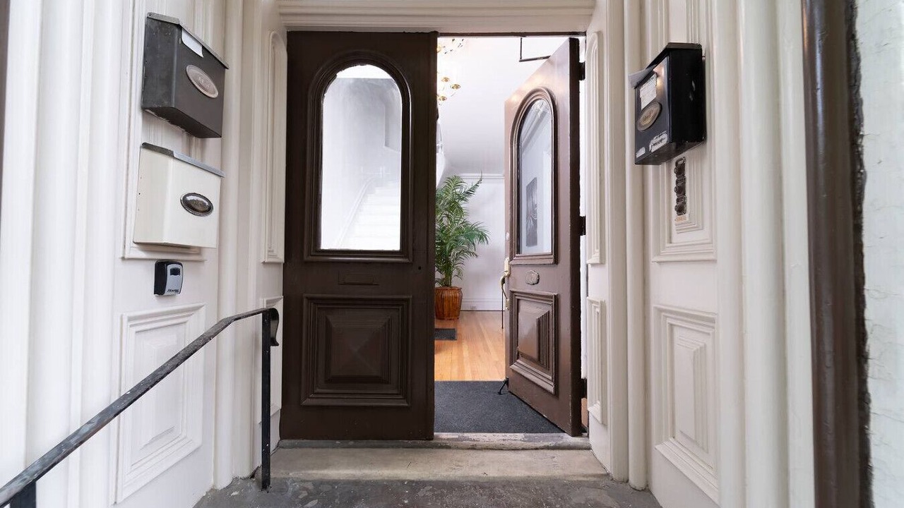 Photo of Others in Troy