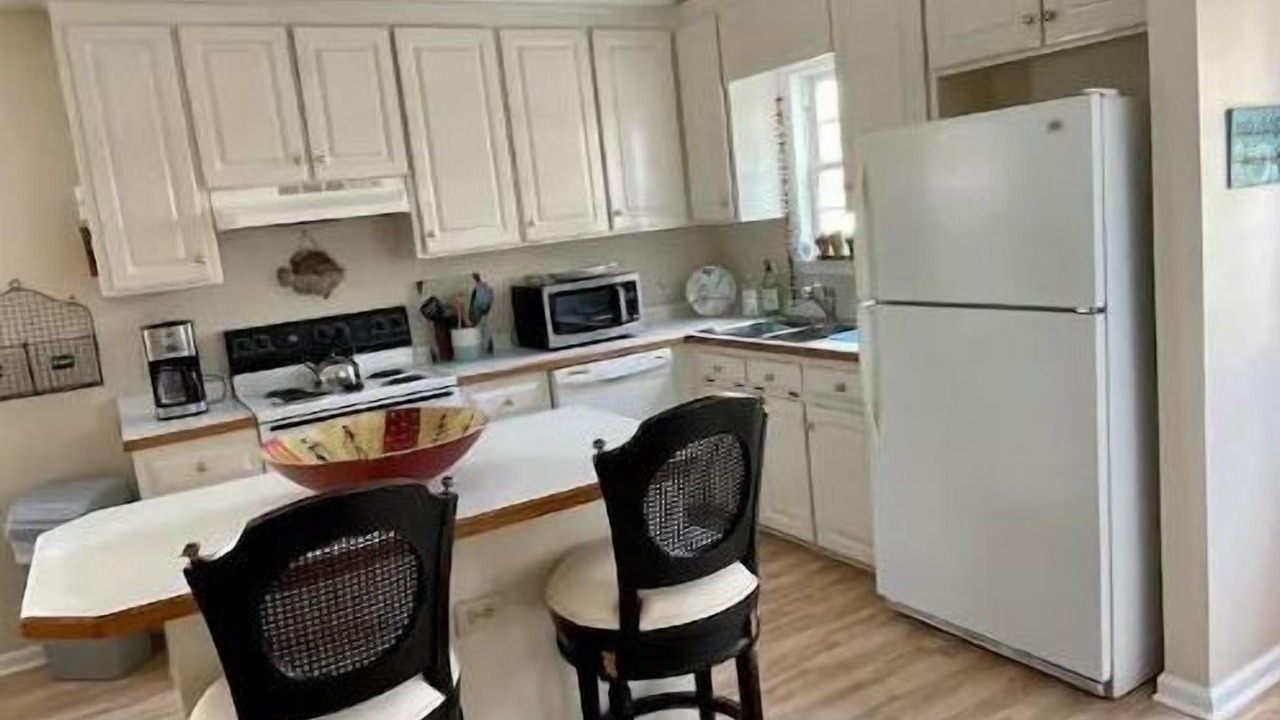 Photo of Kitchen in Tranquil Harbour