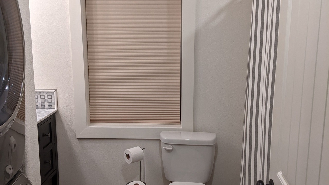 Photo of Bathroom in Roland