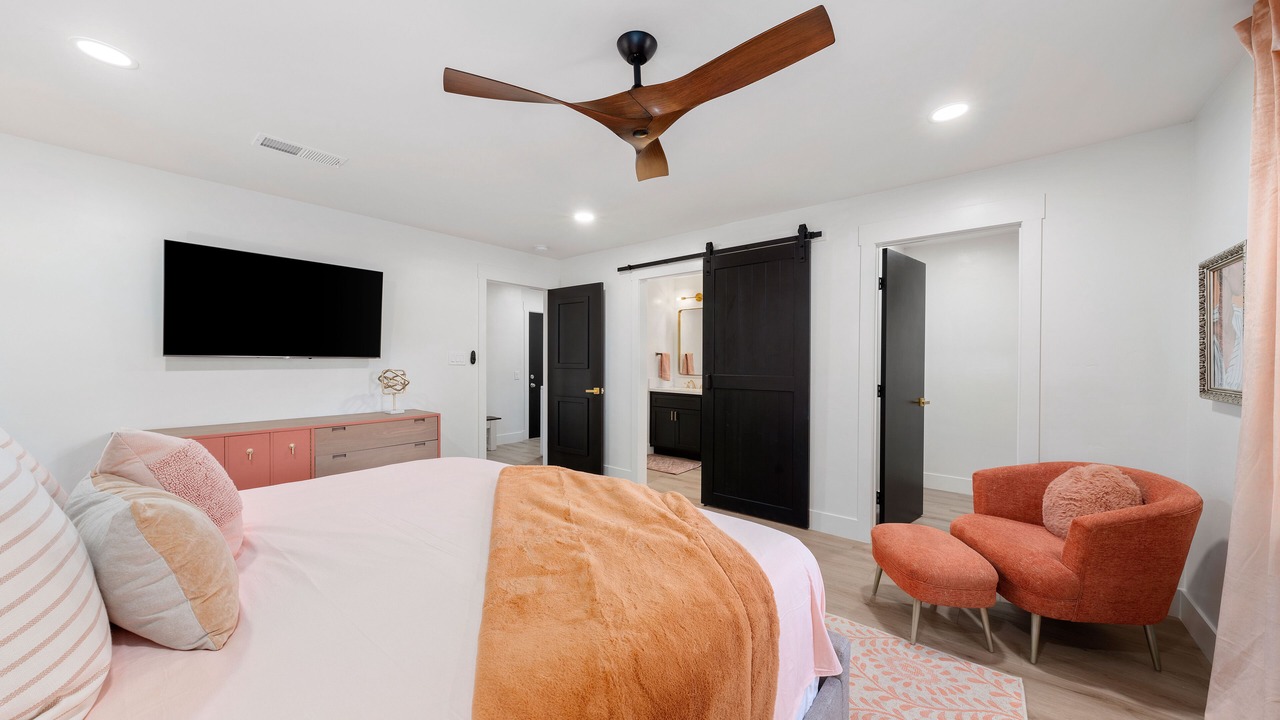 Photo of Bedroom in Loomis