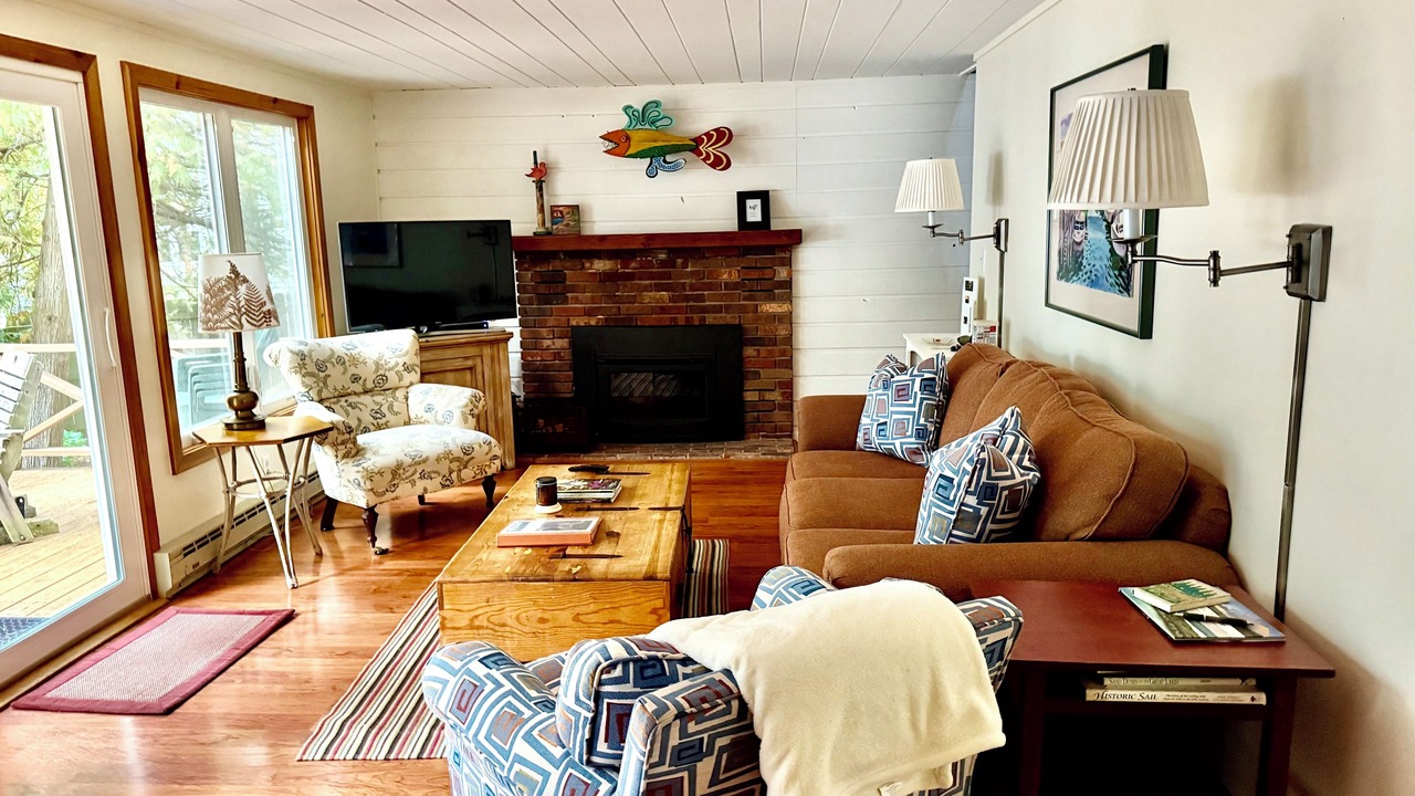 Photo of Livingroom in Lake Leelanau