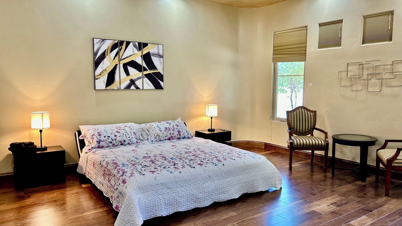 Photo of Bedroom in Albuquerque