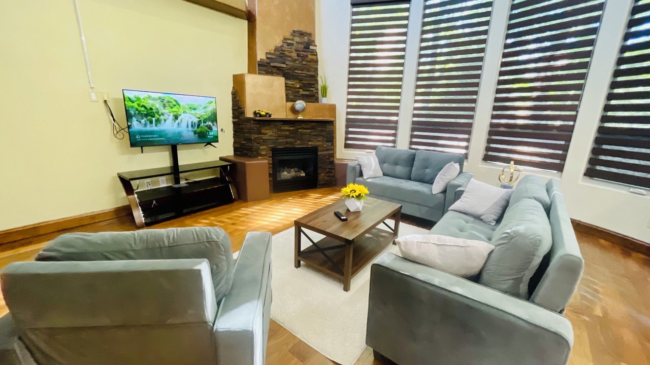 Photo of Livingroom in Albuquerque