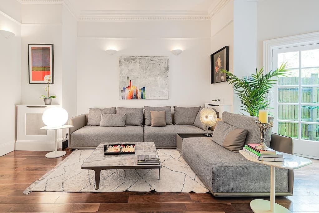 Photo of Livingroom in Frognal and Fitzjohns