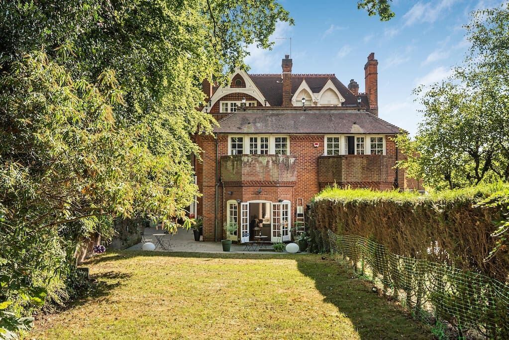 Photo of Outdoor in Frognal and Fitzjohns