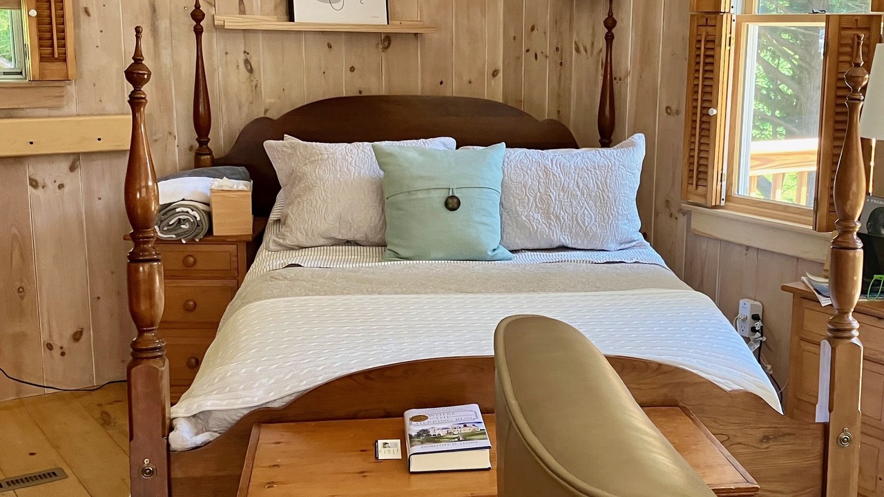 Photo of Bedroom in West Brewster