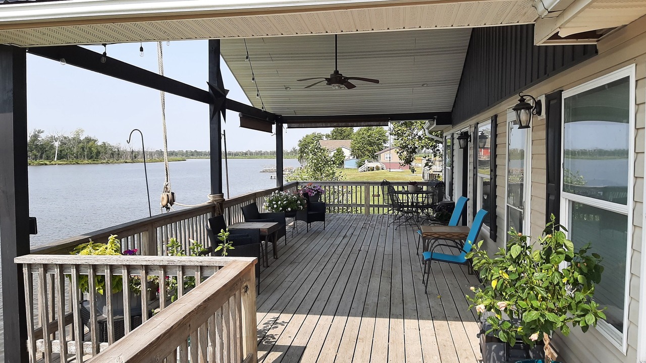 Photo of Patio Balcony in Big Lake