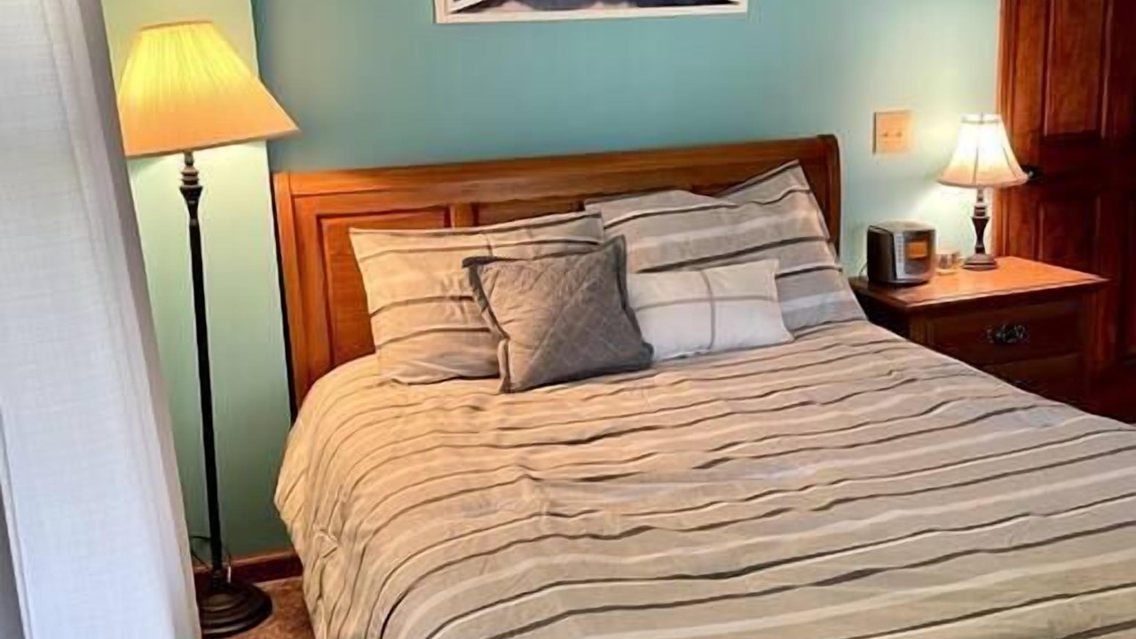 Photo of Bedroom in Jacksboro