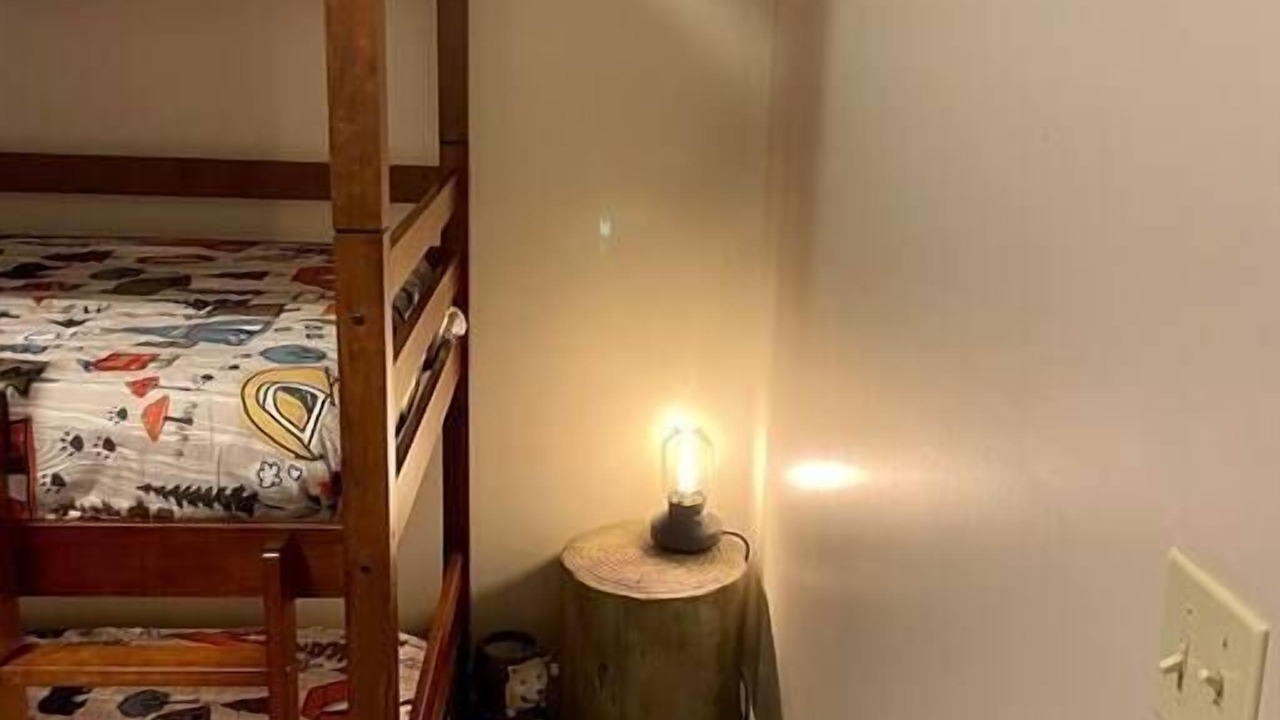 Photo of Bedroom in Jacksboro