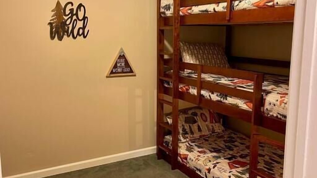 Photo of Bedroom in Jacksboro