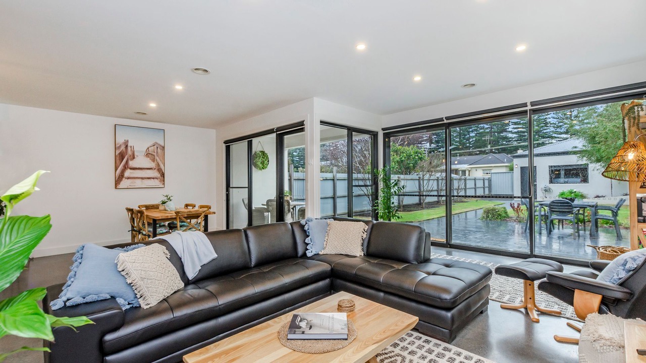 Photo of Livingroom in Warrnambool