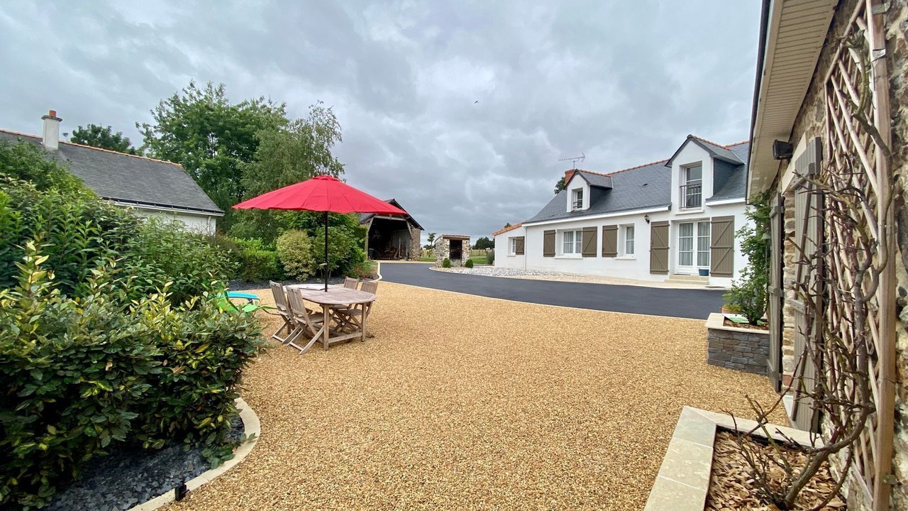 Photo of Outdoor in Mesanger