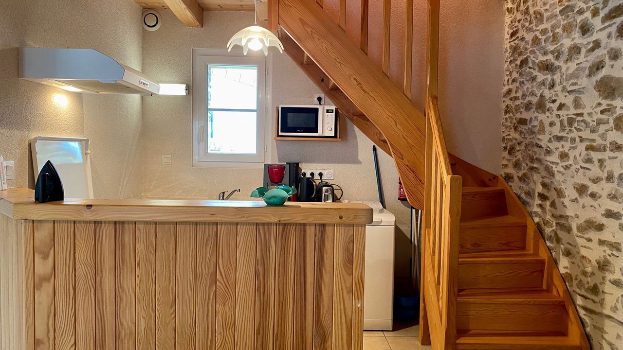 Photo of Others in Mesanger