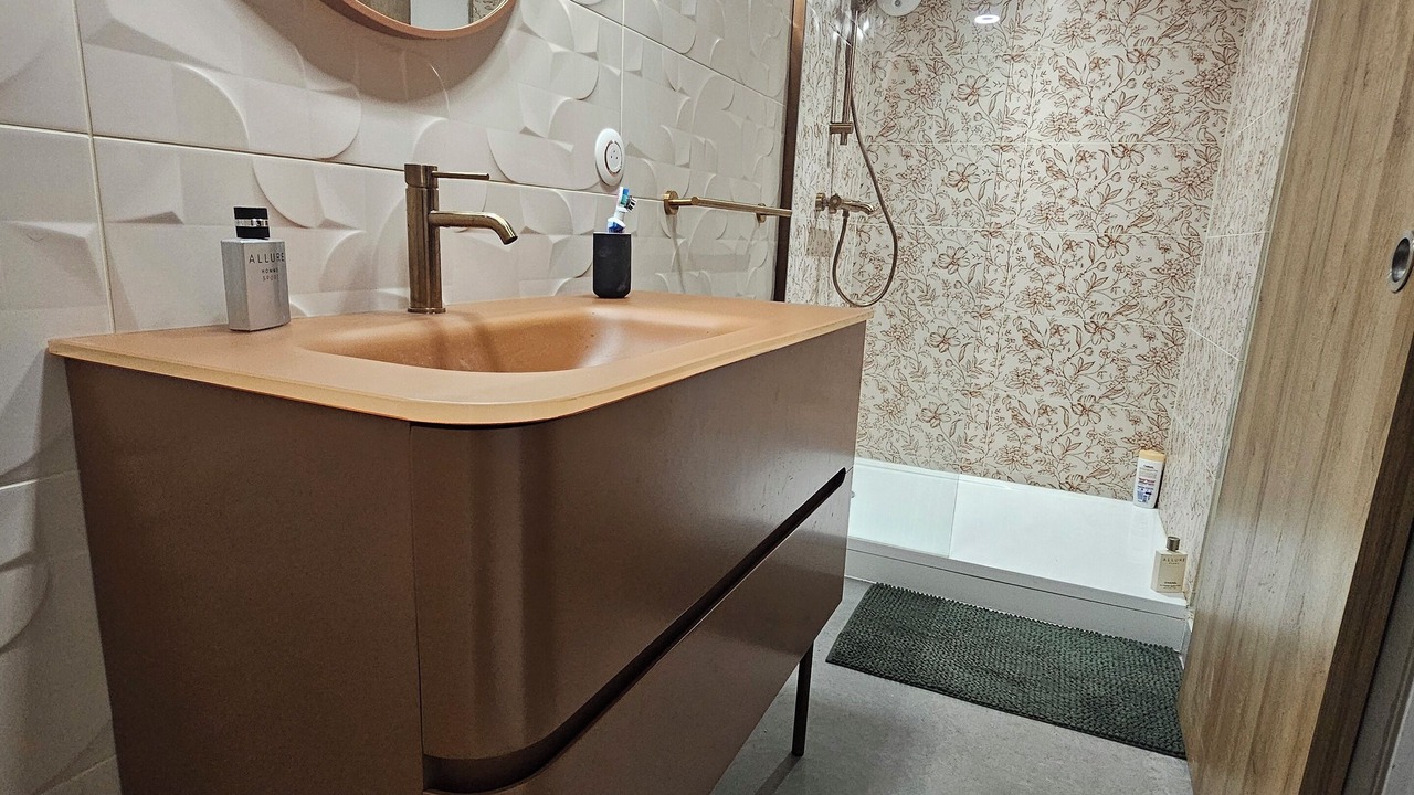 Photo of Bathroom in Saint-Jean-de-Vedas