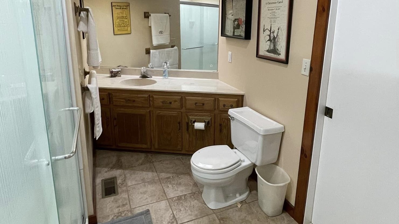 Photo of Bathroom in Tompkinsville