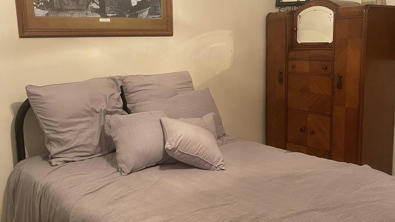 Photo of Bedroom in Tompkinsville