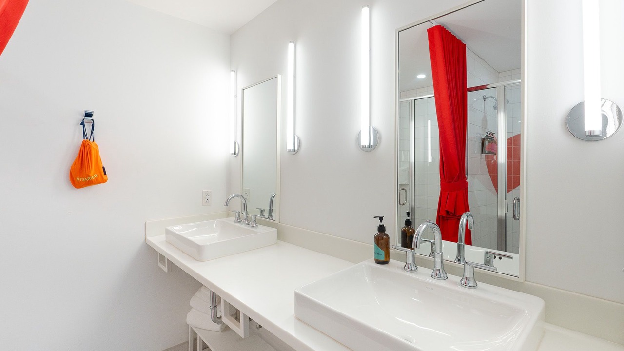 Photo of Bathroom in East Hill