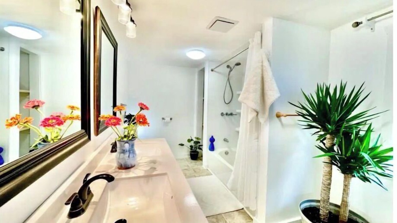 Photo of Bathroom in Naples