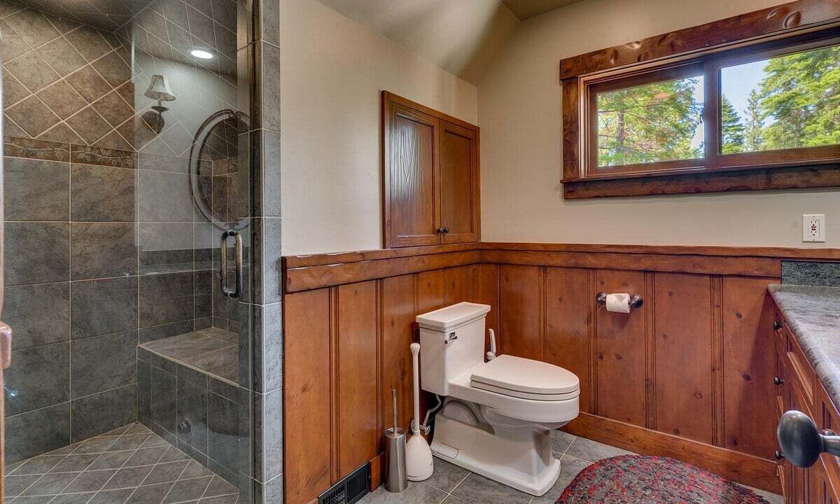 Photo of Bathroom in Timberland