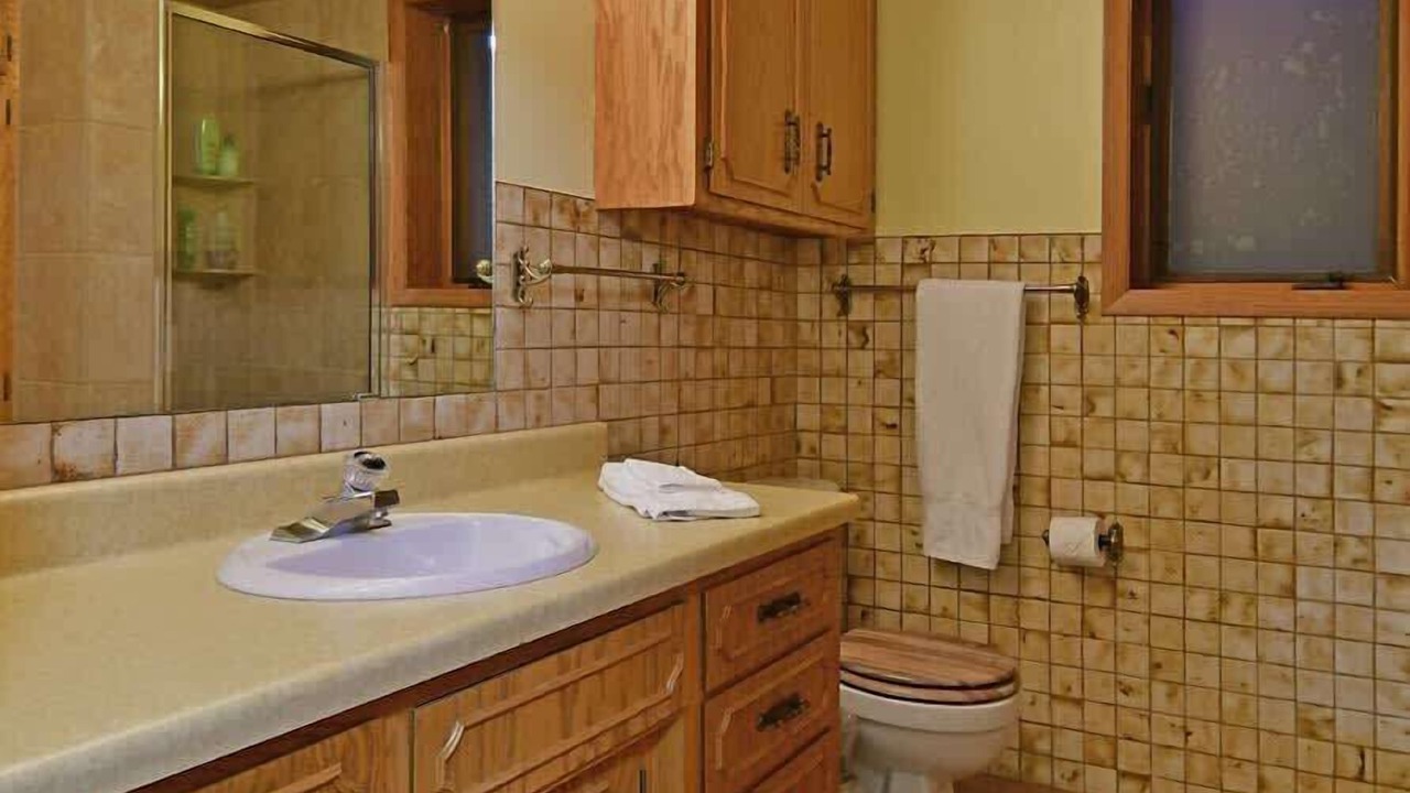 Photo of Bathroom in Cormorant