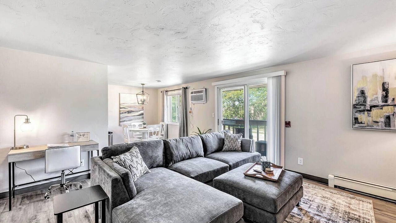 Photo of Livingroom in Bellevue