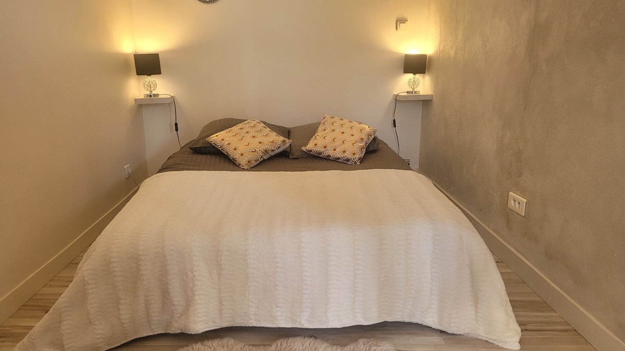 Photo of Bedroom in Le Minihic-sur-Rance