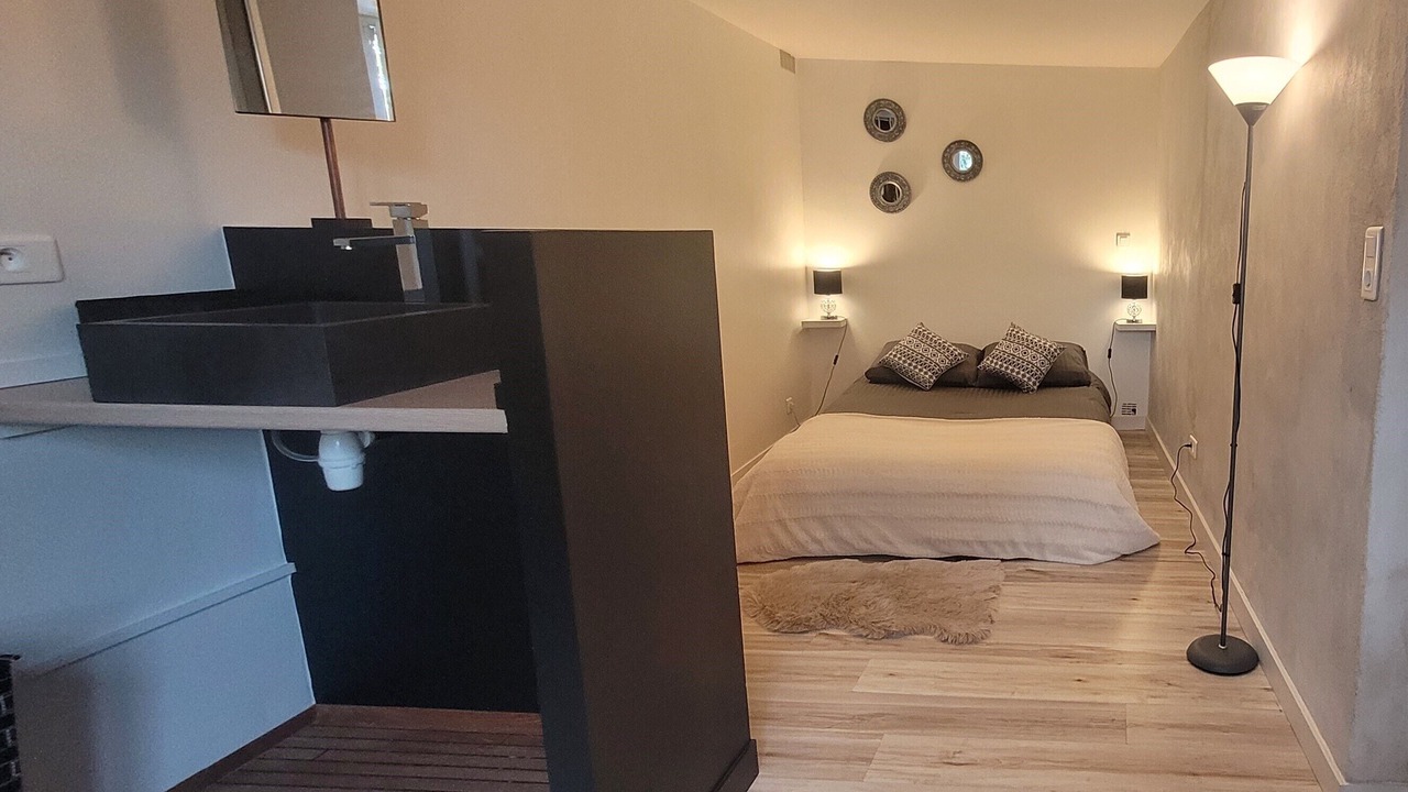 Photo of Bedroom in Le Minihic-sur-Rance