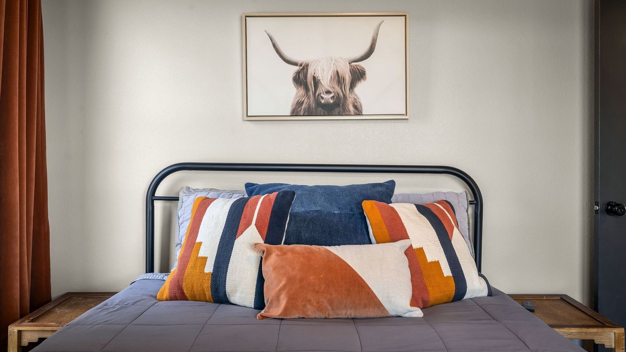 Photo of Bedroom in Kyle
