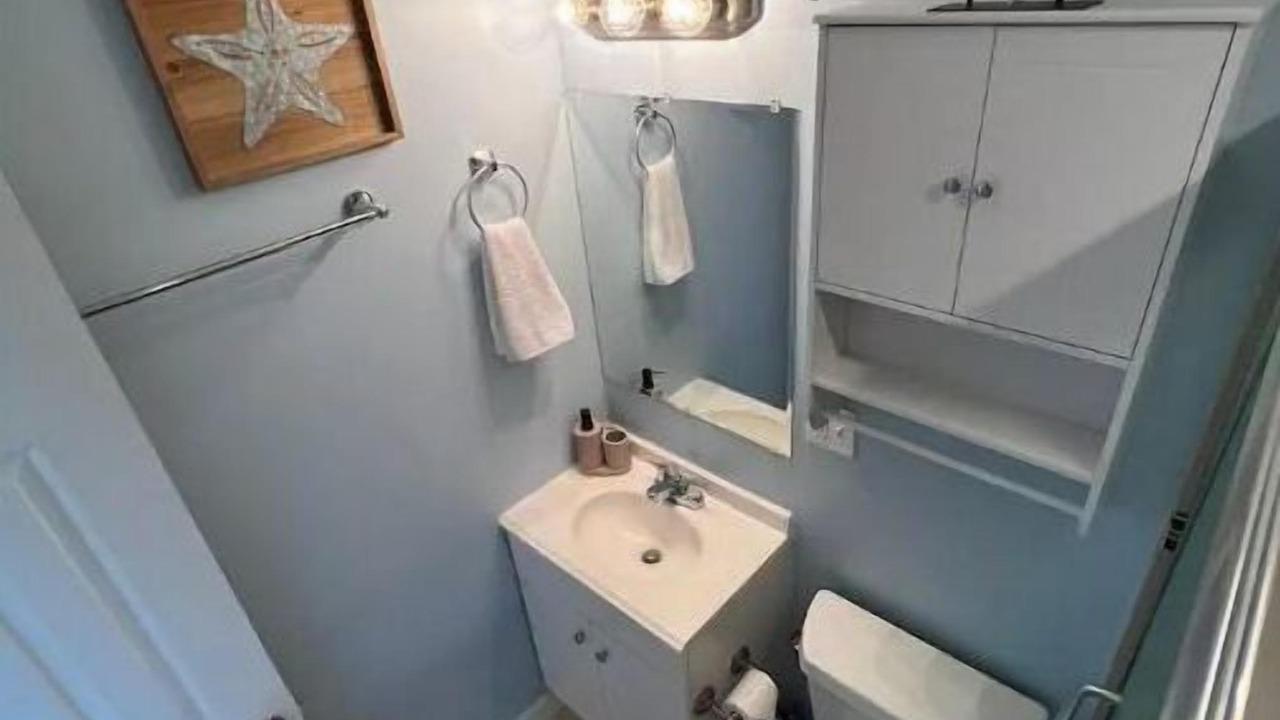 Photo of Bathroom in Lake Ridge