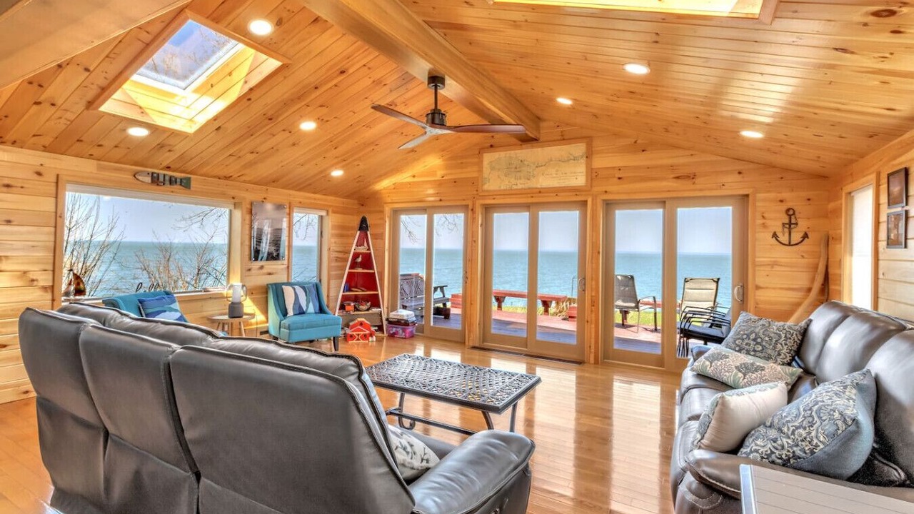Photo of Livingroom in Youngstown