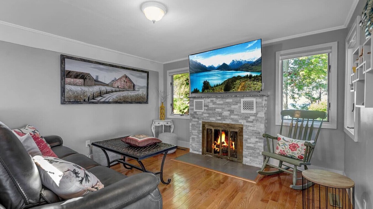 Photo of Livingroom in Youngstown
