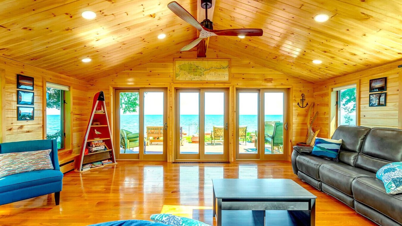 Photo of Livingroom in Youngstown