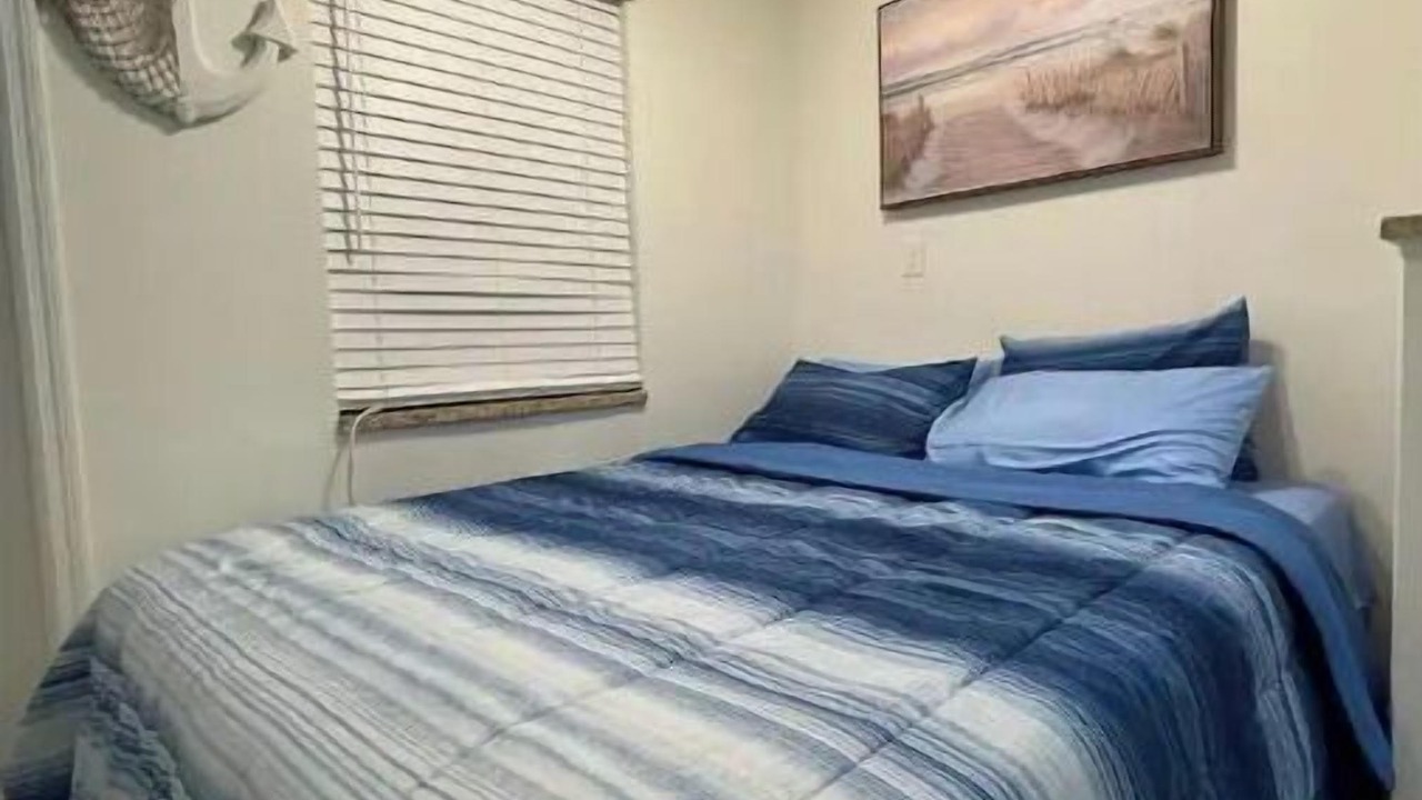 Photo of Bedroom in Lake Ridge