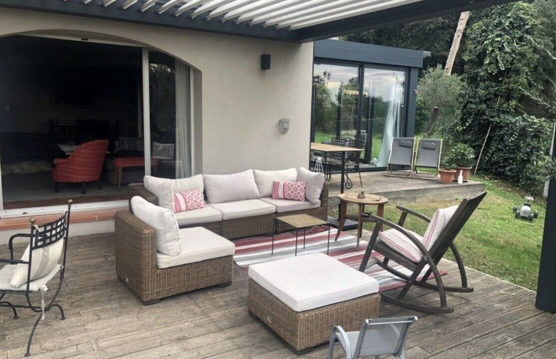 Photo of Patio Balcony in Comps