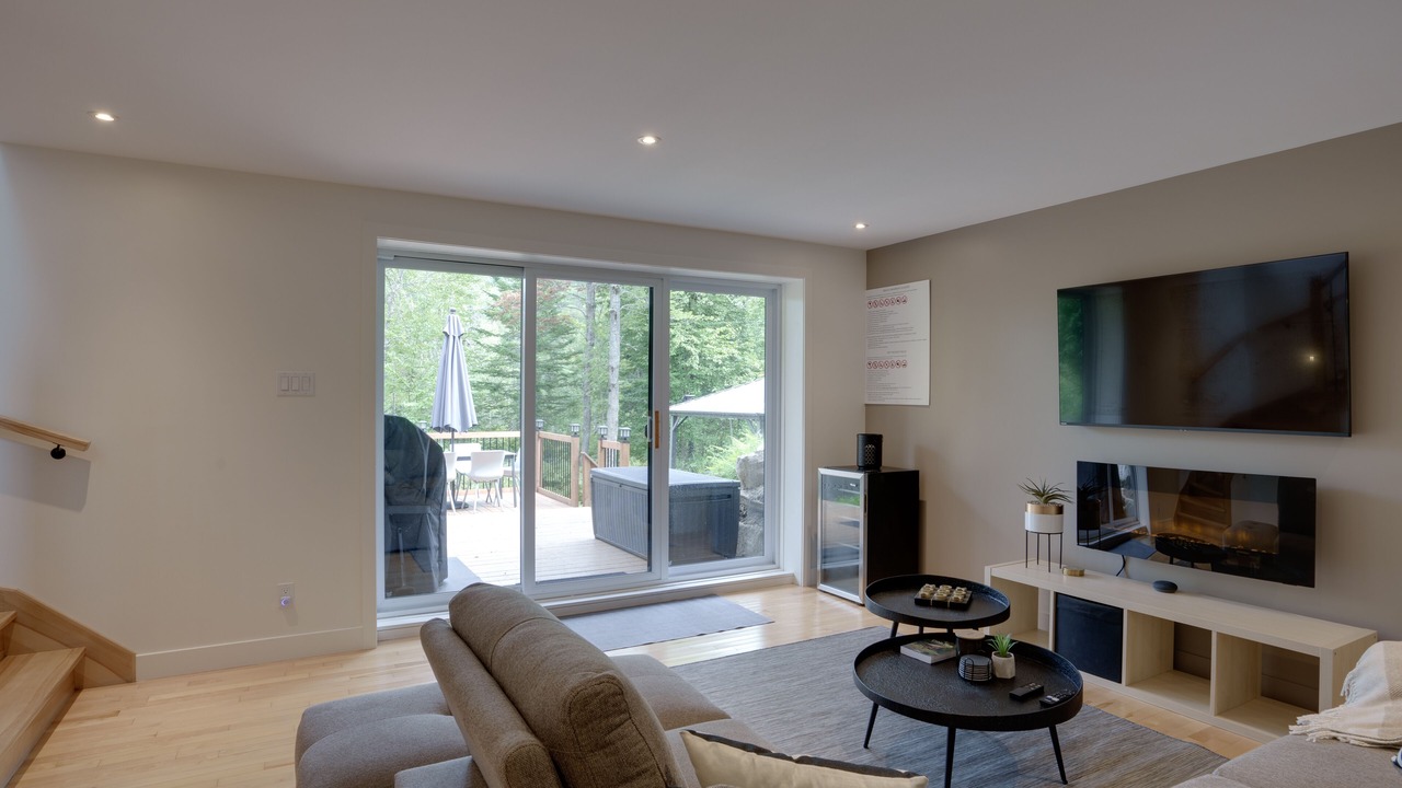 Photo of Livingroom in Sainte-Emelie