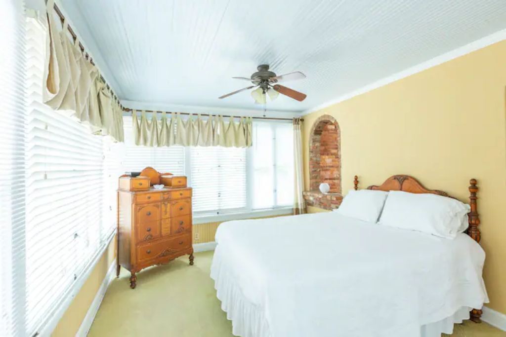 Photo of Bedroom in Glendale