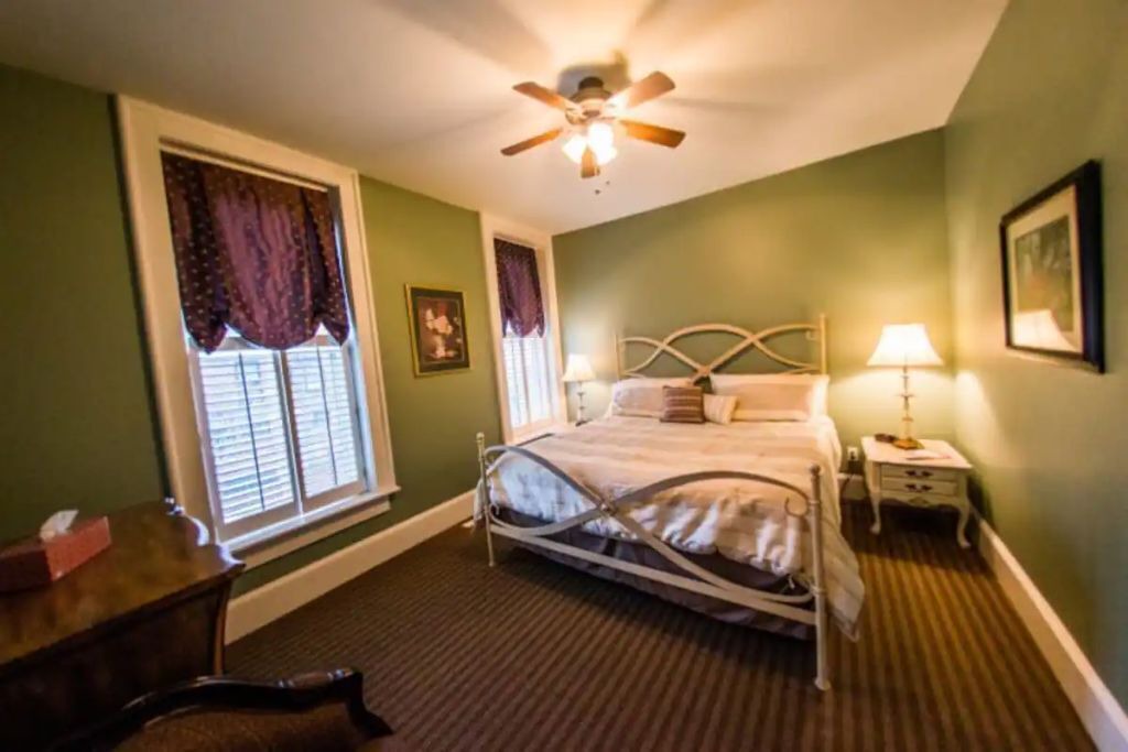 Photo of Bedroom in Glendale