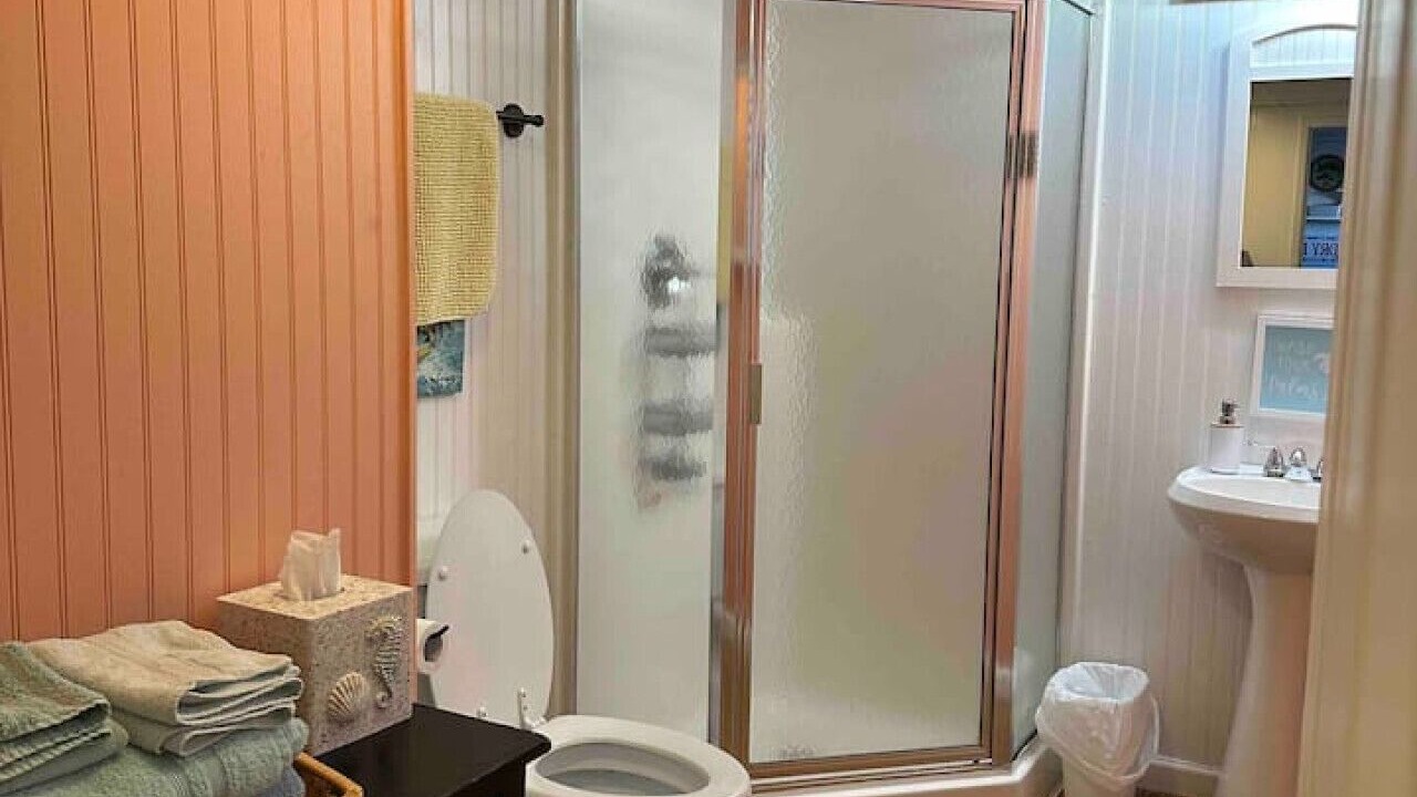 Photo of Bathroom in Verona Beach