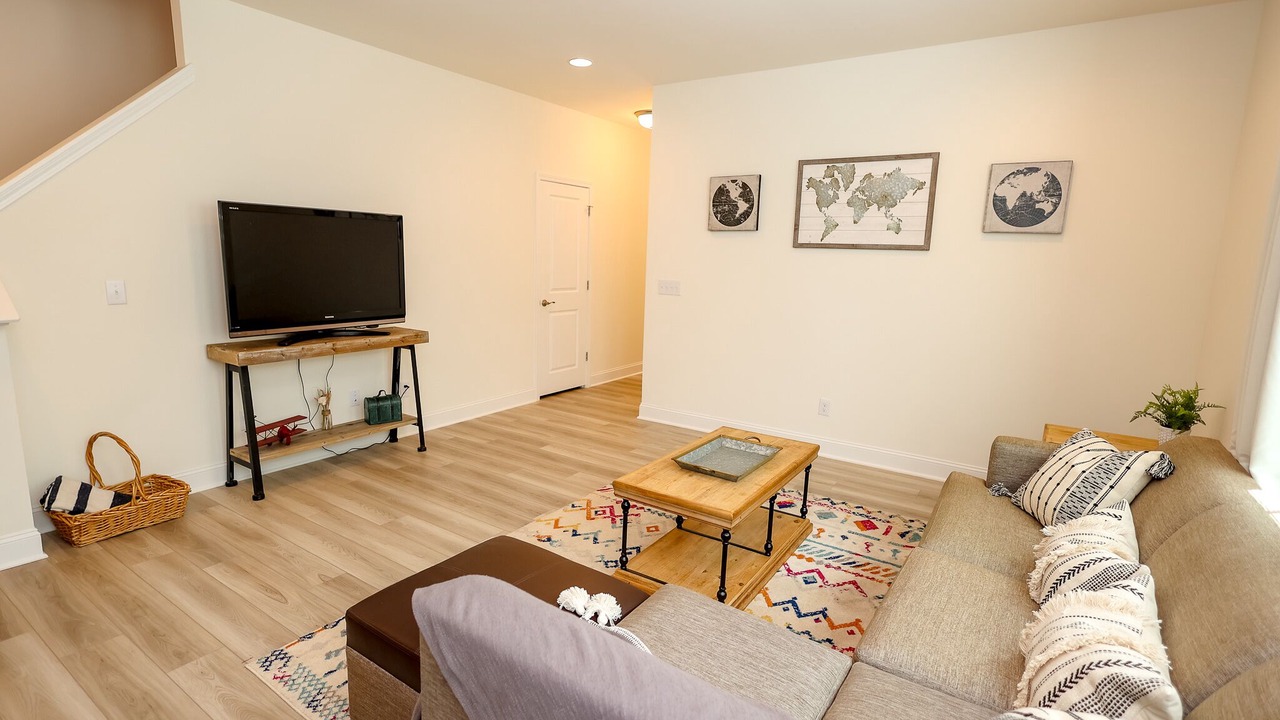 Photo of Livingroom in Southeast Raleigh