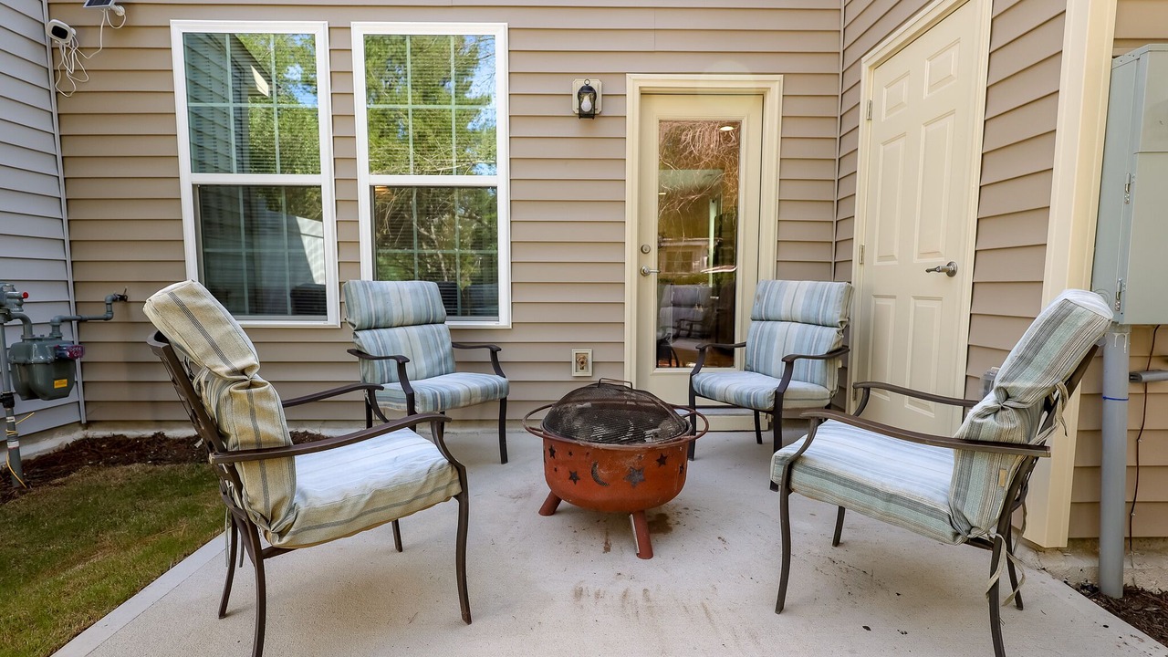 Photo of Patio Balcony in Southeast Raleigh
